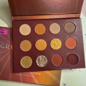 Green Alasko Eyeshadow Palette